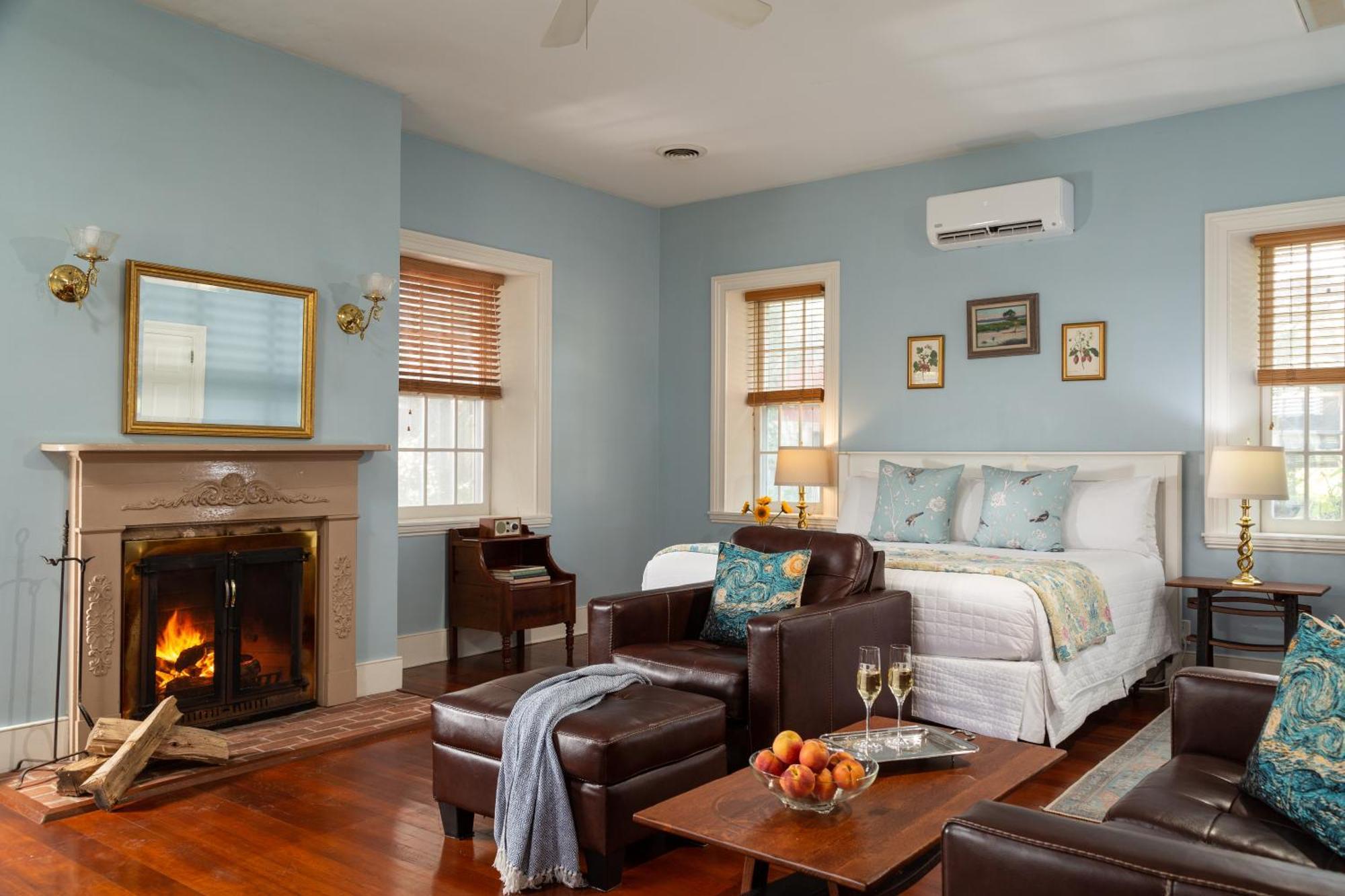 Bed and Breakfast Brampton 1860 Честертаун Экстерьер фото