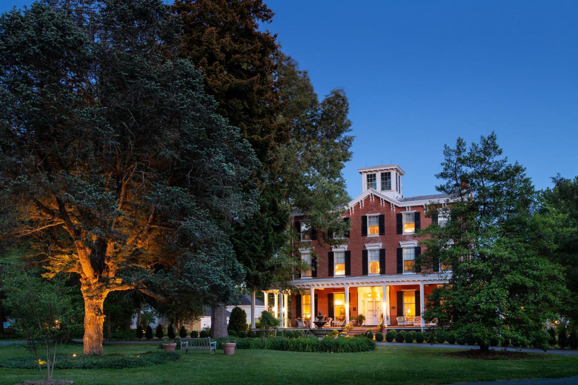 Bed and Breakfast Brampton 1860 Честертаун Экстерьер фото